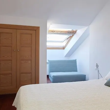 Con Terraza A Un Paso De La Playa דירה