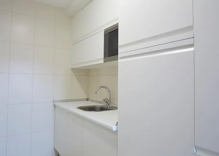 Con Terraza A Un Paso De La Playa *